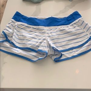 Lululemon Speed Up Short 
2.5"
